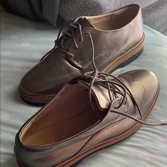 Clarks Shoes - Bronze Clark’s Derby leather shoes size 9